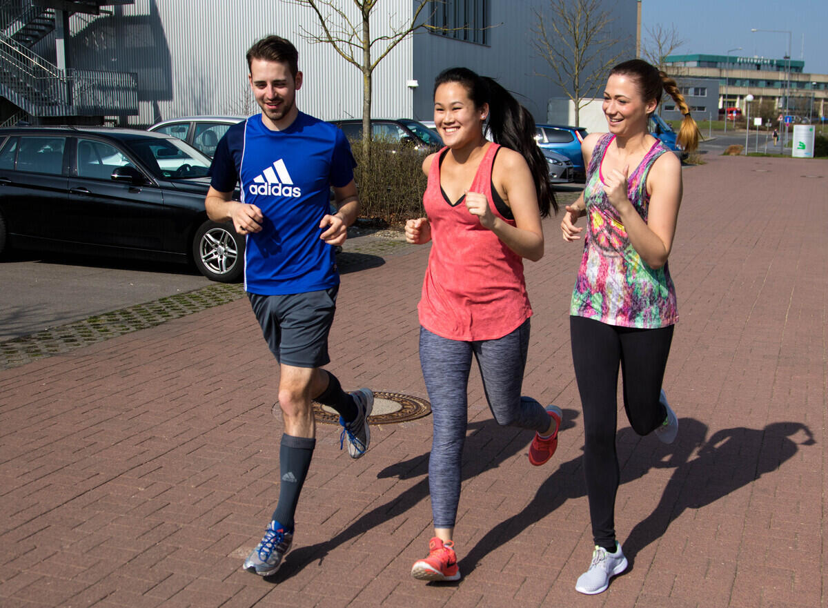 Läufer auf dem Gelände des Campuslaufs