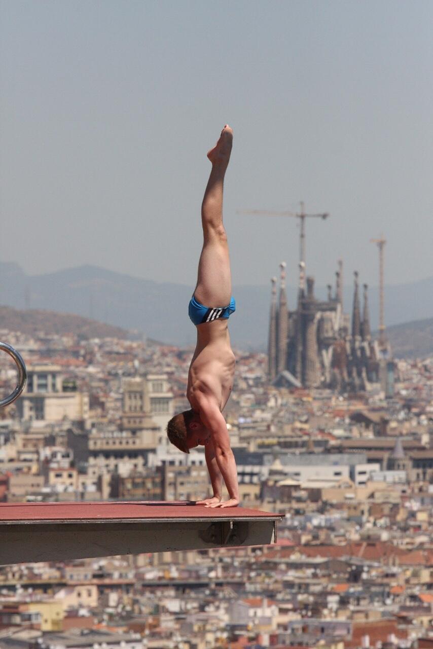 Turmspringer Alexander Lube kurz vor dem Sprung