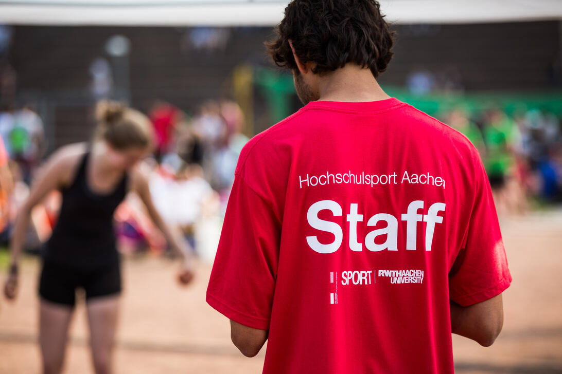 Volunteer von hinten