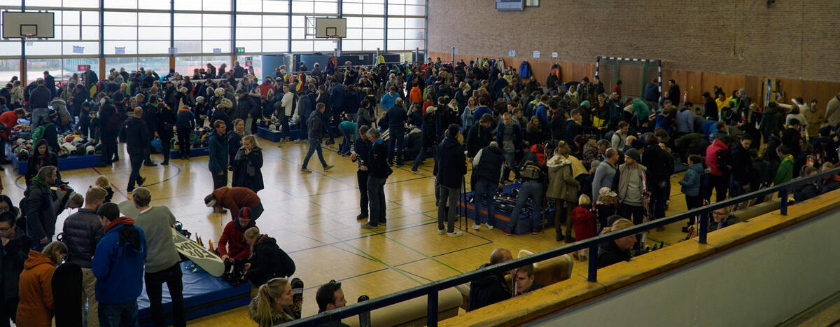 Reiterin beim Dressurreiten