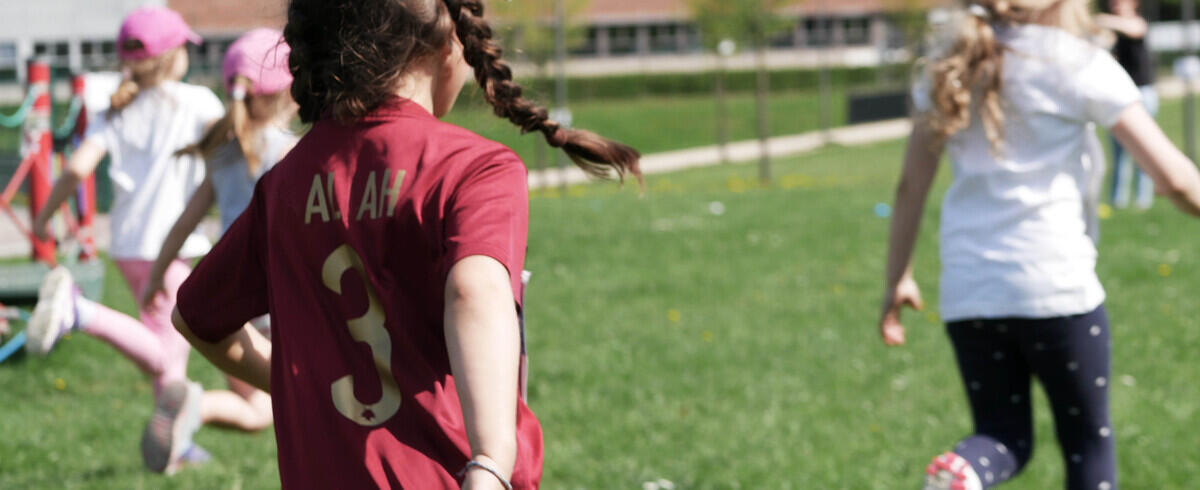 Zwei Läufer in Startposition