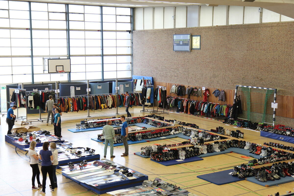 Volle Tanzfläche im Eurogress Aachen