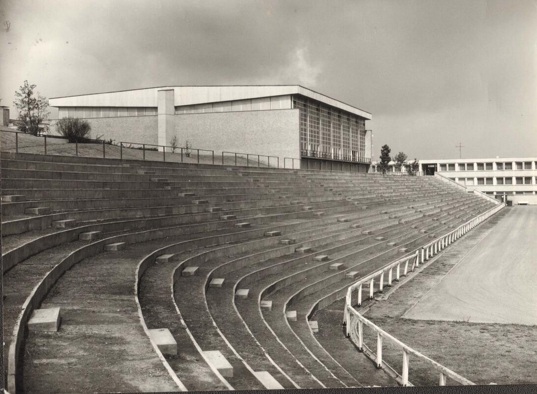 altes Bild der Halle Königshügel von 1962