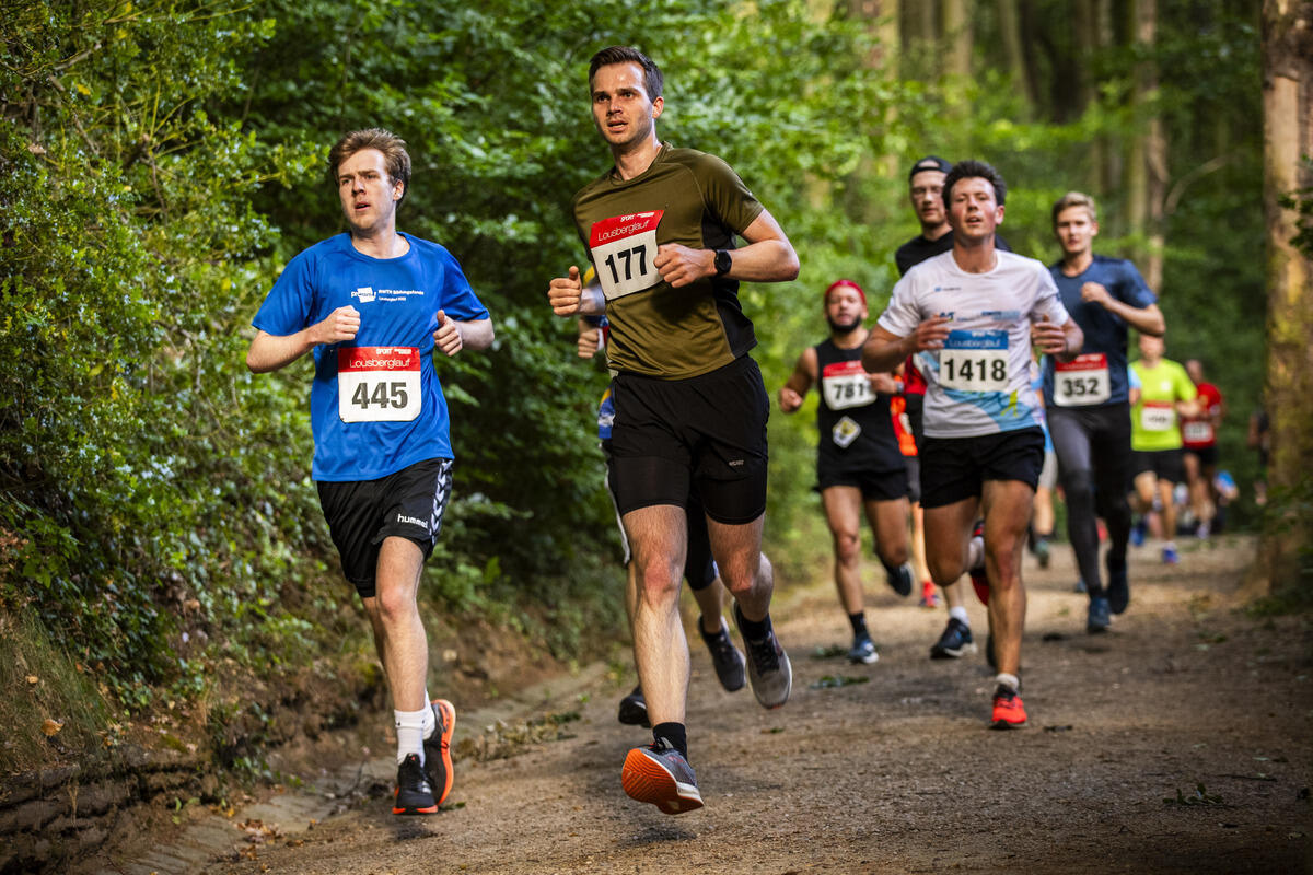 Läufer beim Lousberglauf 2023