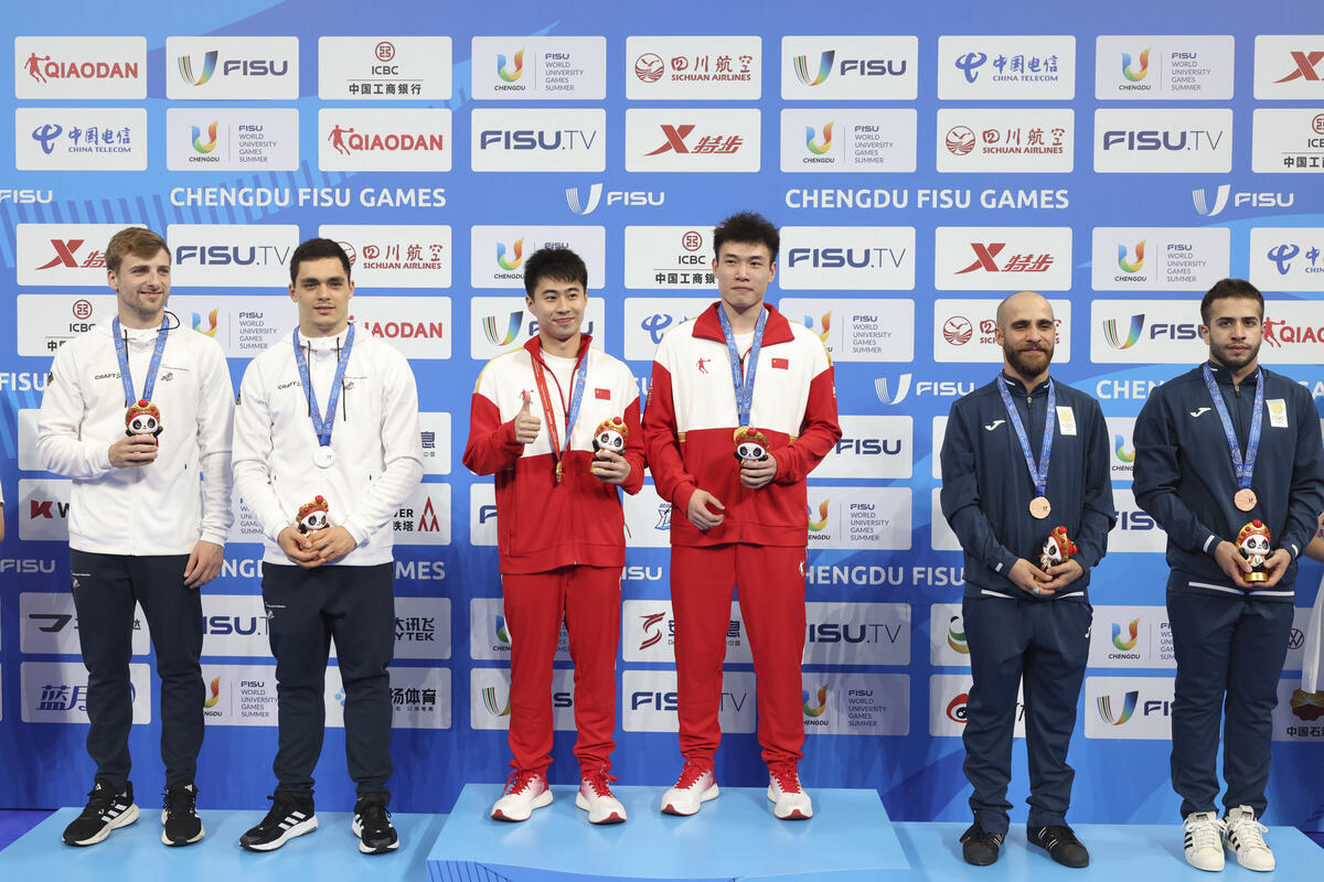 3 Turmspringer Teams auf dem Podest