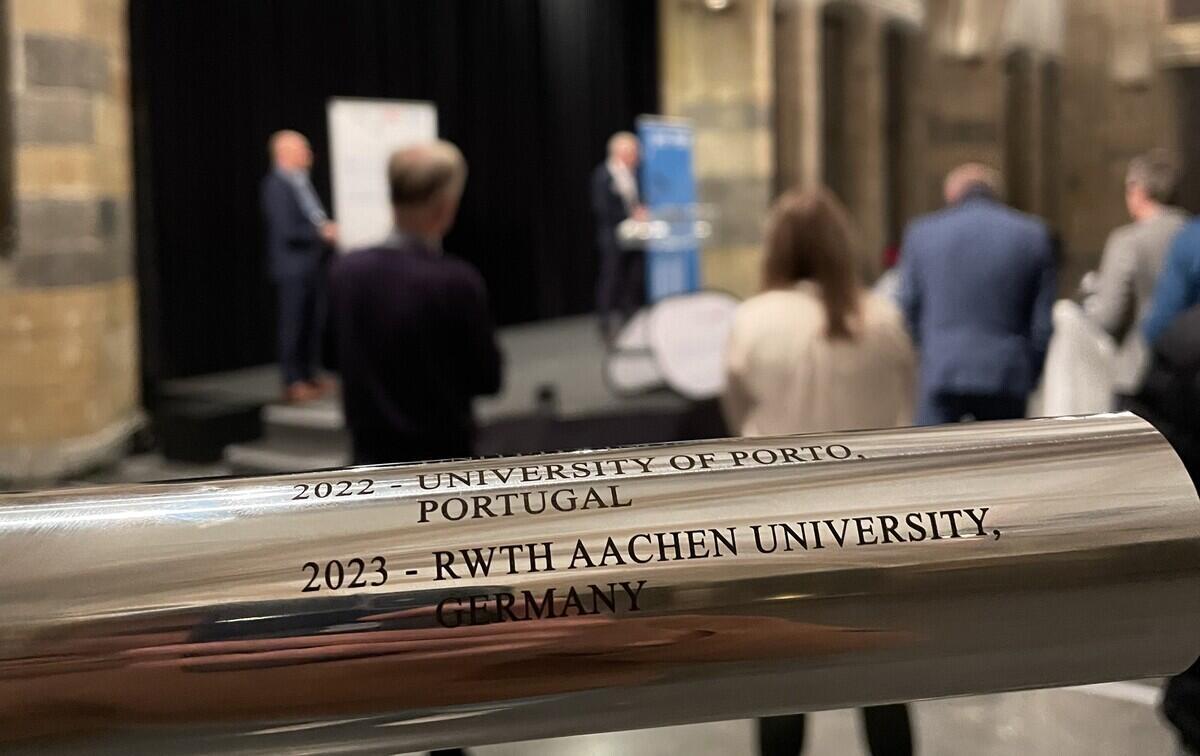 Der Staffelstab geht dieses Jahr an die RWTH Aachen Universität