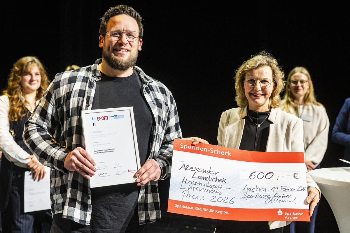 Alexander Landscheck erhält den Ehrenamtspreis der Sparkasse Aachen